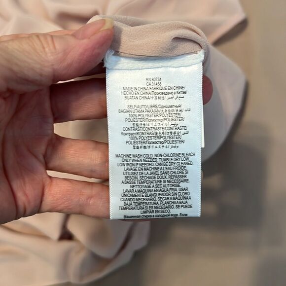 BCBGMAXAZRIA Bare pink szXS sheer drapy outer with tank under longer in back EUC - Picture 6 of 7